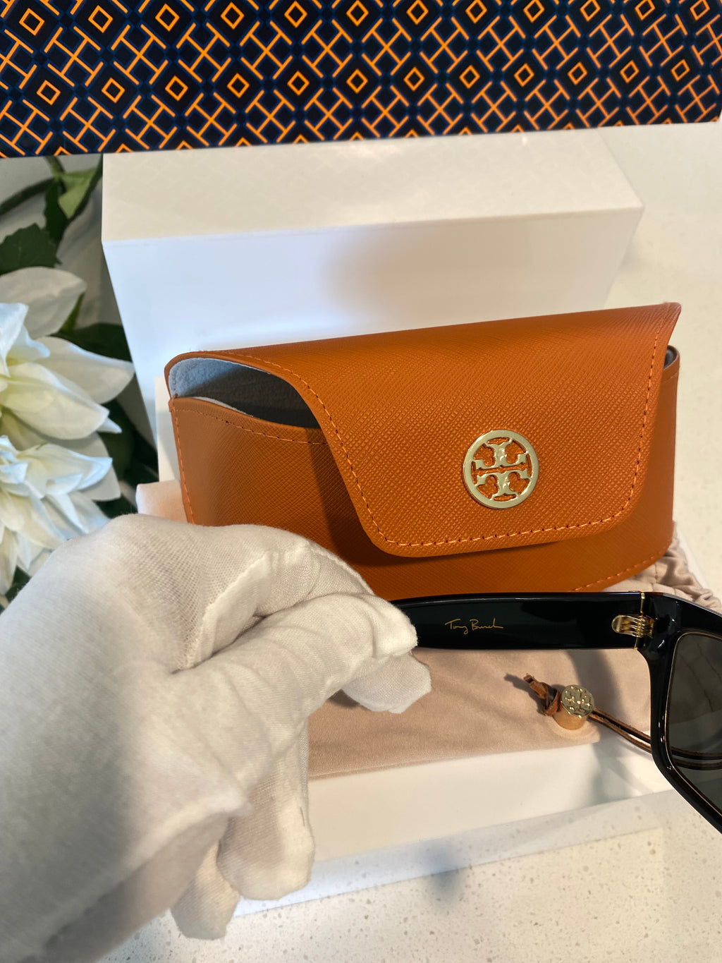 TORY BURCH SUNGLASSES