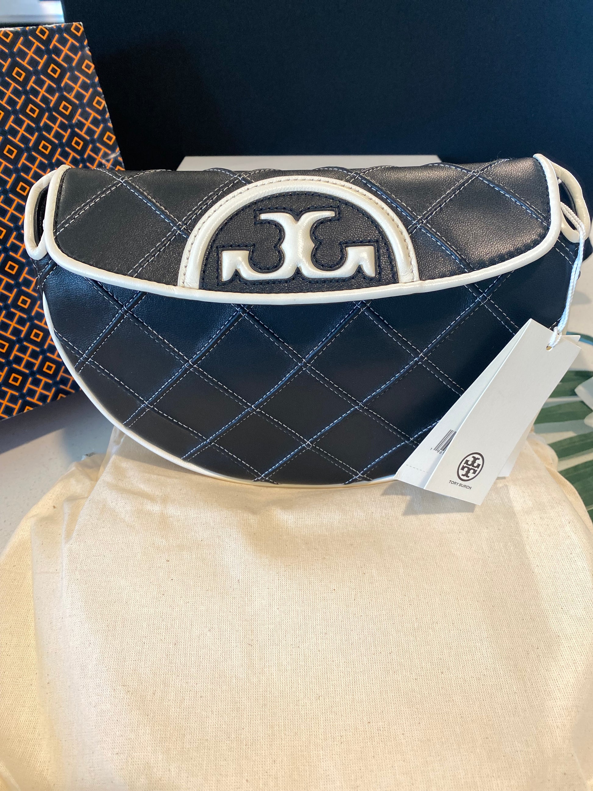 TORY BURCH HANDBAG